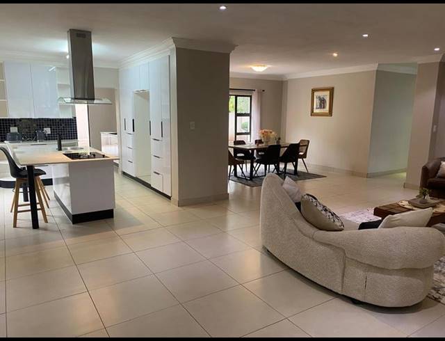 6 BEDROOM HOUSE FOR SALE IN MIDSTREAM ESTATE